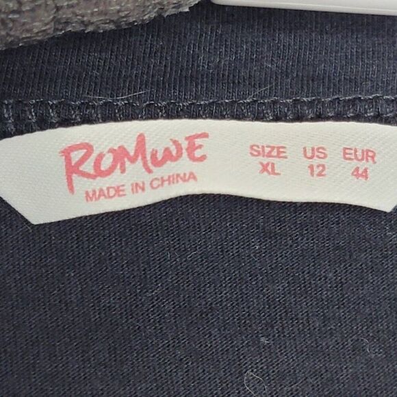 Romwe Black Graphic Tee "I'm Not For Everyone" T-Shirt Size XL Short Sleeve - Picture 4 of 7